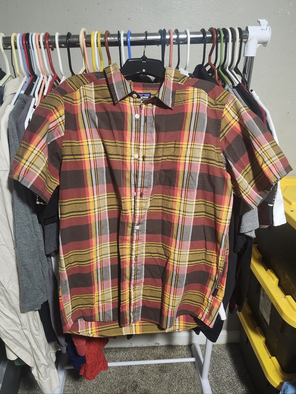 Men's Patagonia Organic Cotton Blend Button Down Shirt Size L Orange Plaid EUC